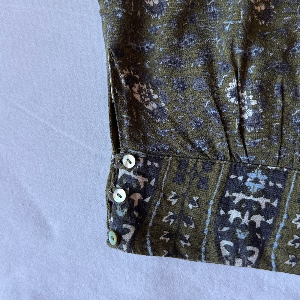 Free People Olive & Blue Patterned V-Neck Cropped Top - Picture 5 of 11